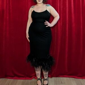 Slinky black ostrich feather trim cocktail dress - size 14